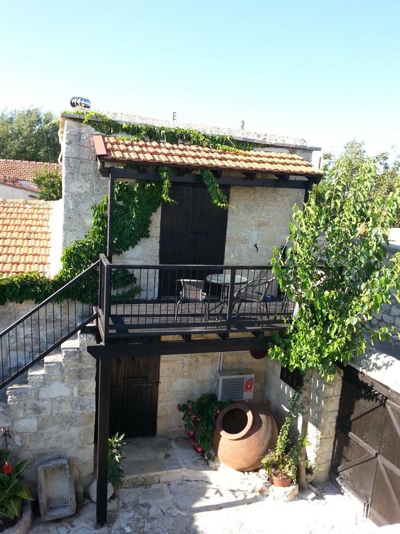 Loxandra Inn Катикас Екстериор снимка